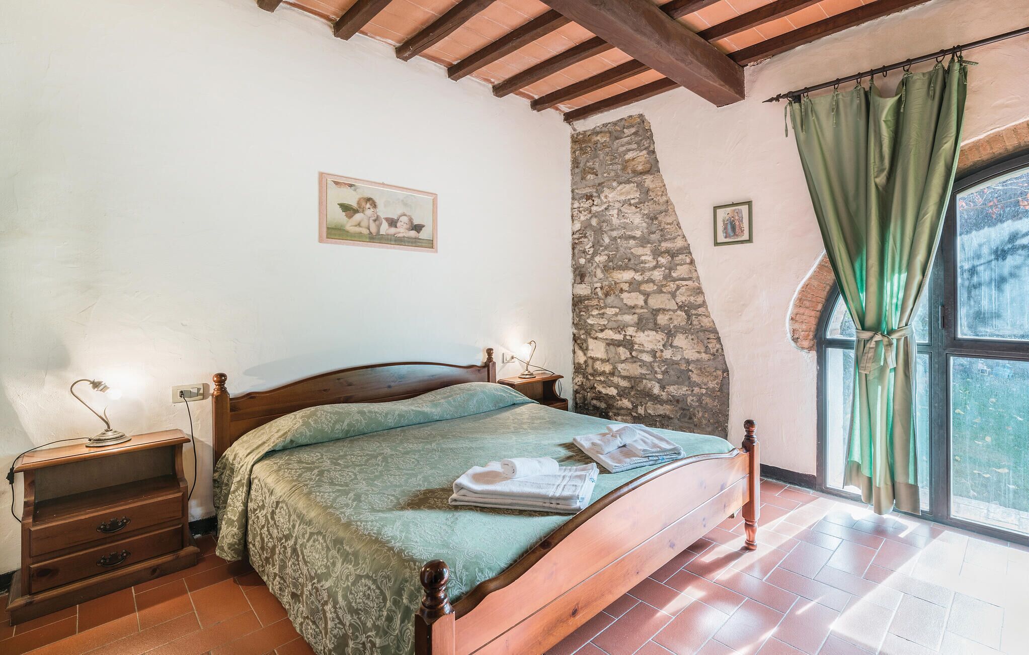 2 Schlafzimmer, Reisekinderbett, kostenloses WLAN