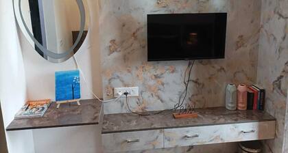 "Modern Apartment Near Expo Mart & Knowledge Park, Greater Noida