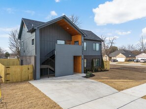 Exterior - Madison's Masterpiece in Downtown Tulsa-Sleeps 6 (Tulsa)