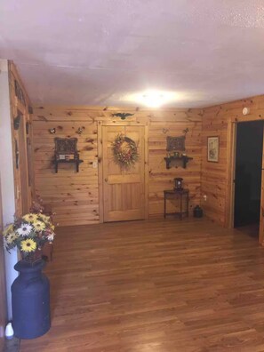 Interior - Avery Acres (Albany)