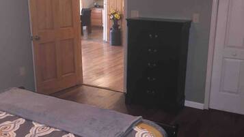 2 bedrooms, bed sheets
