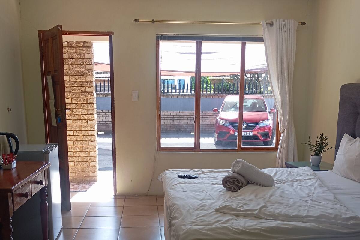 Double Room, Non Smoking, Microwave
