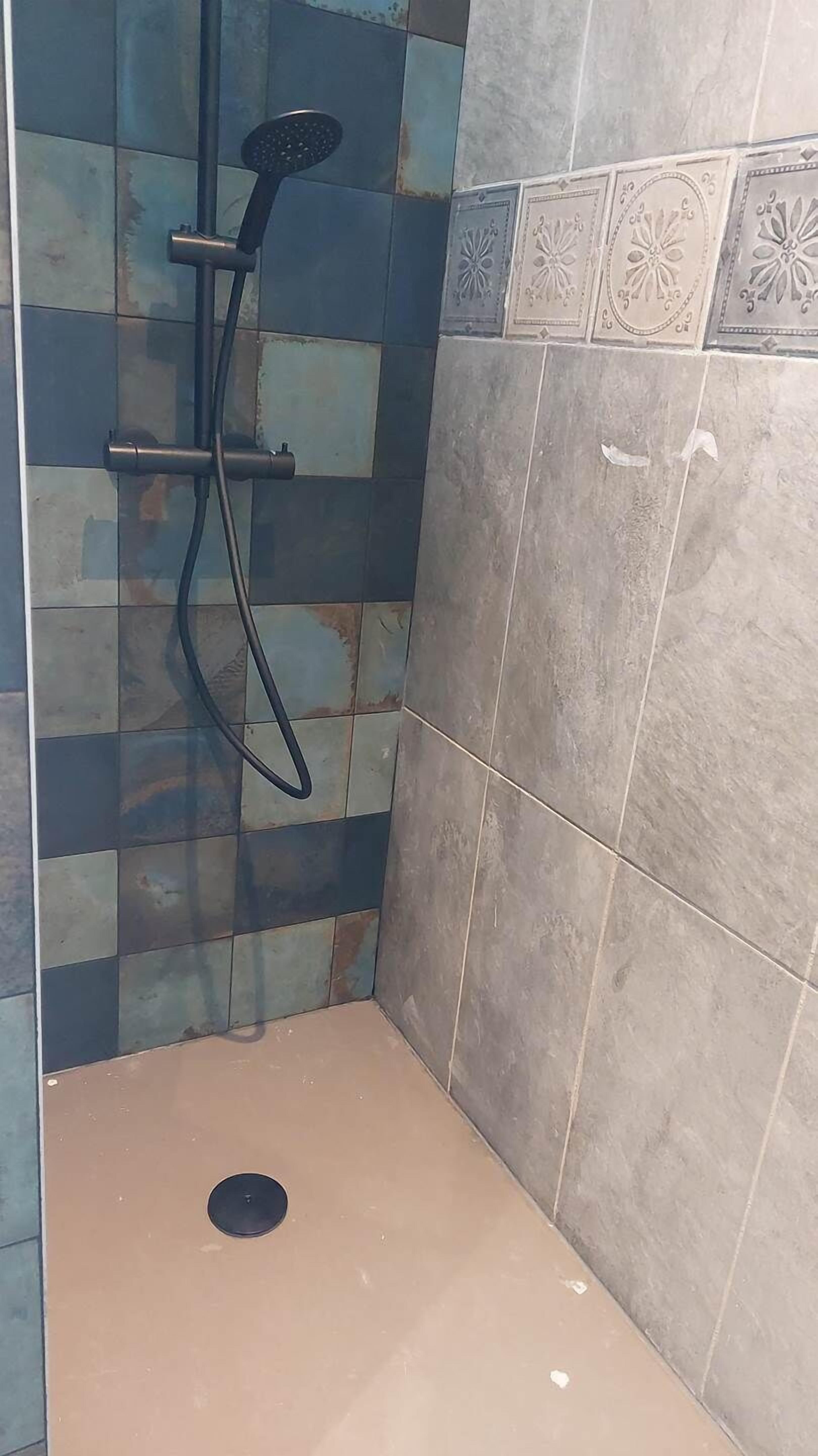 Hair dryer, towels