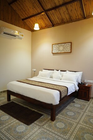 Desk, laptop workspace, free WiFi - Urban Nature Farms (Gurugram)