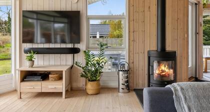 Cozy and well-maintained holiday home