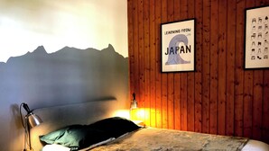 3 室のベッドルーム、アイロン / アイロン台、WiFi、ベッドシーツ