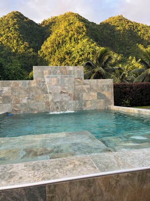 Pool - Paparadise, a haven of peace in the heart of Papara on the island of Tahiti. (Paparā)