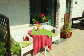 Apartamento Confort, vistas al jardín | Terraza o patio