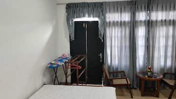 1 camera, ferro/asse da stiro, Wi-Fi, lenzuola