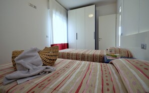 3 habitaciones y ropa de cama 