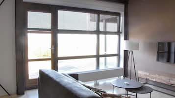 TV, video library