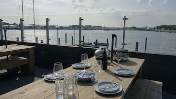 Buiten dineren
