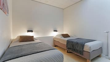 7 bedrooms, WiFi