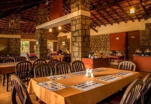 Dining - Bison River Resort Dandeli (Joida)
