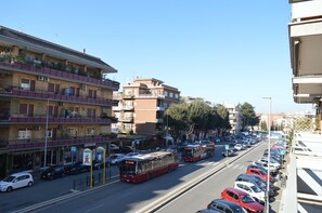 Parkplätze auf dem Gelände