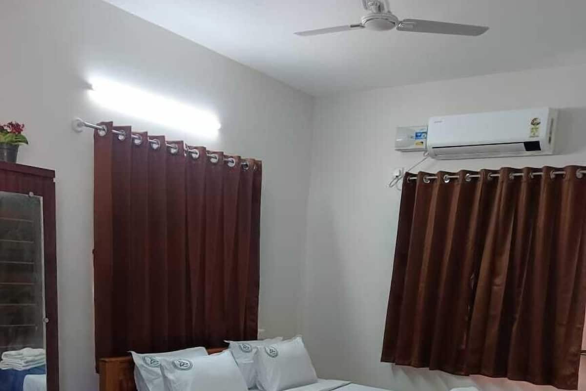 Deluxe Double or Twin Room, Balcony, Hill View