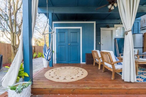 Mid-Century Modern Riverside - Team Joseph Ellen