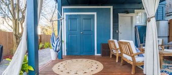 Mid-Century Modern Riverside - Team Joseph Ellen