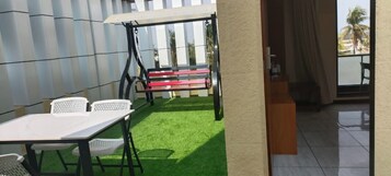 Standard Room | Iron/ironing board