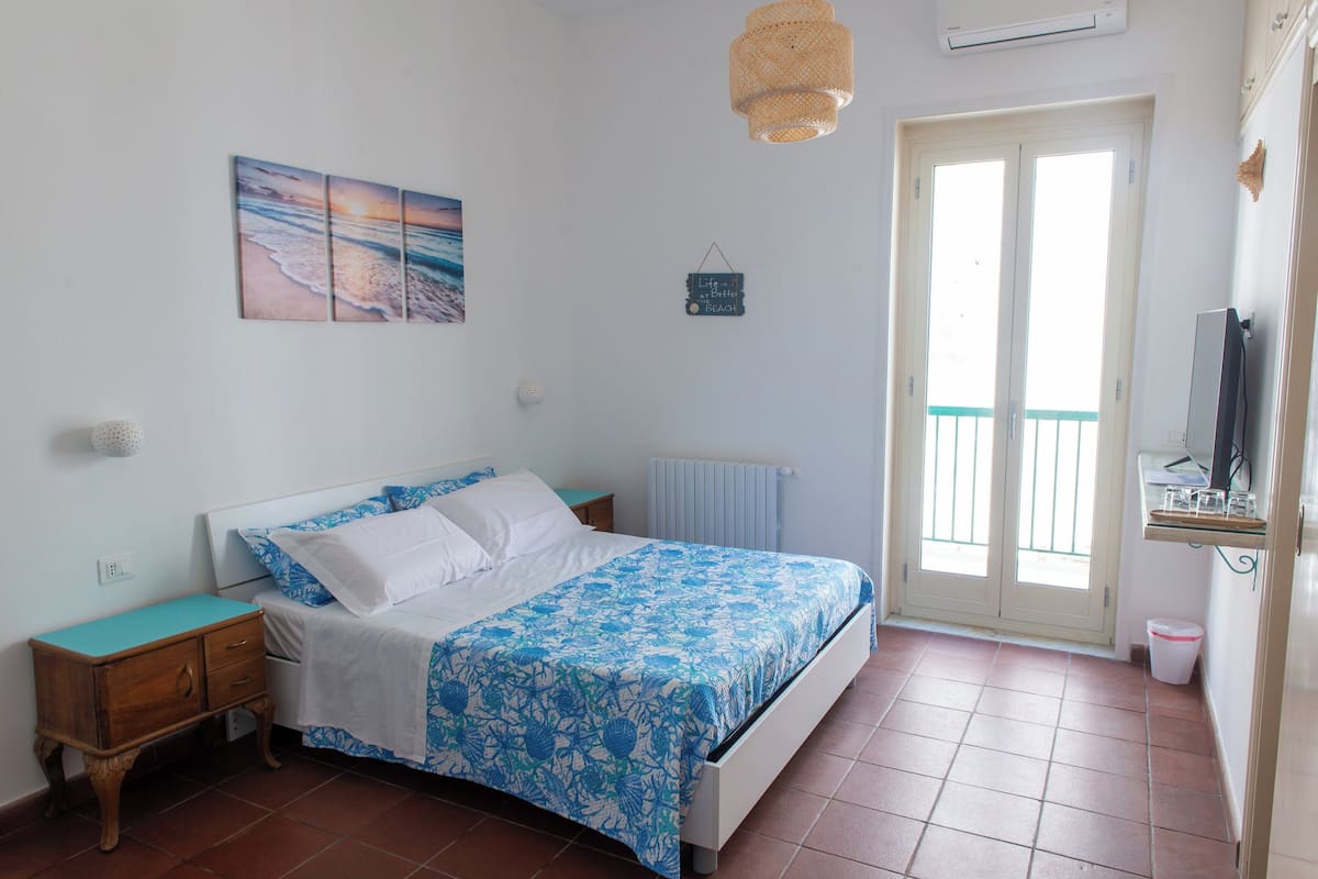 Deluxe Triple Room, Balcony, City View