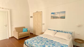 Comfort Triple Room, Balcony, City View | Individually furnished, desk, soundproofing, free WiFi