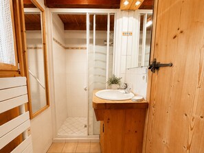 Unclassified image, 5 of 21, button - Cozy chalet in village center, near slopes (Notre-Dame-de-Bellecombe)