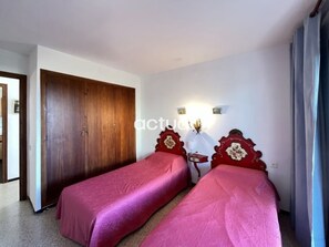 3 bedrooms, WiFi
