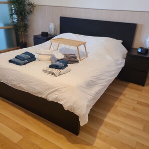 2 chambres, fer et planche à repasser, Wi-Fi, literie fournie