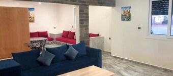 Spacious villa just steps from the ocean ideal for family and friends