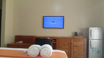 Comfort Double Room Single Use, City View | In-room safe, blackout drapes, soundproofing, iron/ironing board