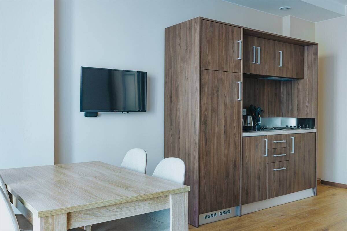 2-bedroom apartment with kitchen | In-room safe, desk, soundproofing, iron/ironing board