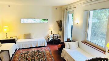 2 chambres, fer et planche à repasser, Wi-Fi, draps fournis