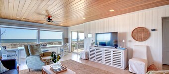 "La Bella Vista" Oceanfront Home with Private Lower-Level Living Space