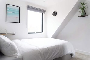 1 多间卧室、熨斗/熨衣板、WiFi、床单