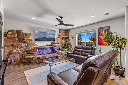 Terrace Main | 5BR/3BA  | Spend Spring in Flagstaff!
