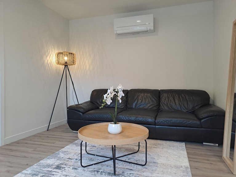 Tainui Charm - Fully Renovated, 2 Bedrooms - Dunedin