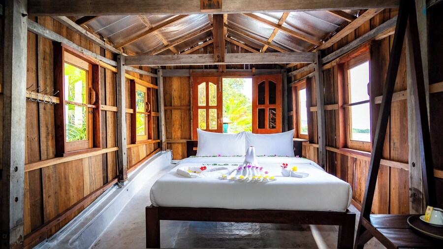 River Nest Hostel