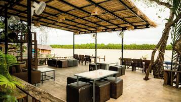 Pemandangan dari hartanah