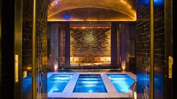 Private spa tub