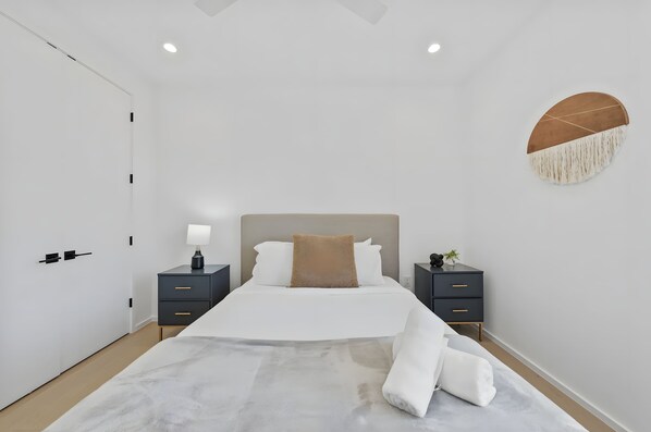 Unclassified image, 1 of 67, button