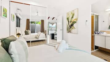 2 Schlafzimmer, BĂŒgeleisen/BĂŒgelbrett, Reisekinderbett, WLAN