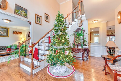 3 Mi to Carowinds: Retreat w/ On-site Fishing