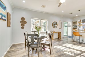 บ้านพัก (4 Bedrooms) | ภายใน