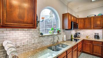 Rumah (4 Bedrooms) | Interior