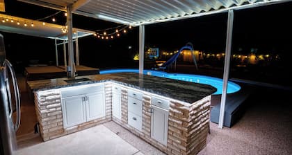 4 Mi to Downtown Ogden: Home w/ Pool Access!