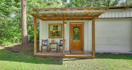 Lake Butler Cabin on 5 Acres w/ Fire Pit!
