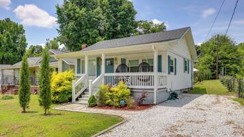 Cottage (2 Bedrooms) | Interior