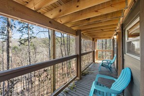 Terrace/patio - Pioneer Pup: New! Bring Pets! Firepit*Fishing*Games*Sleeps 5! (Sevierville)