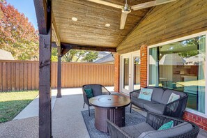 Interior - Outdoor Oasis w/ Pool: Grand Prairie Family Home! (Grand Prairie)