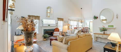 House (3 Bedrooms) | Interior